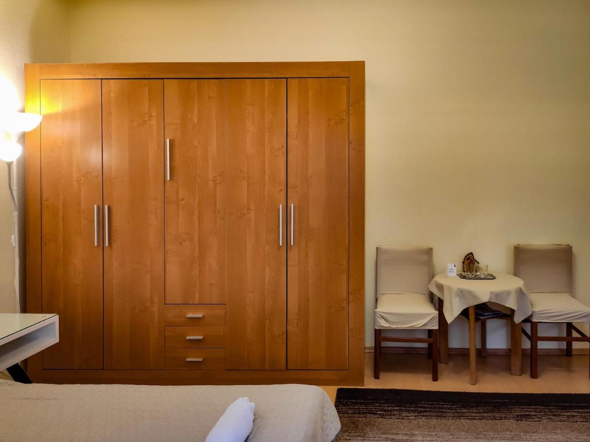 Afrodite Apartmanhaz Эгер Экстерьер фото